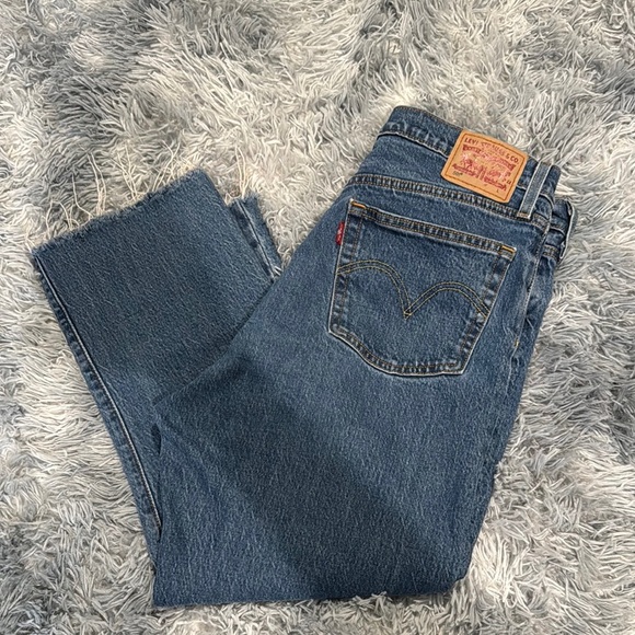 Levi's CAPRI Blue Denim Jeans with Signature Patch - Picture 1 of 12
